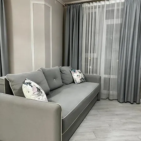 Opera Center & Aparthotel Lviv