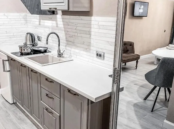 Opera Center Hotel & Apartments 3*