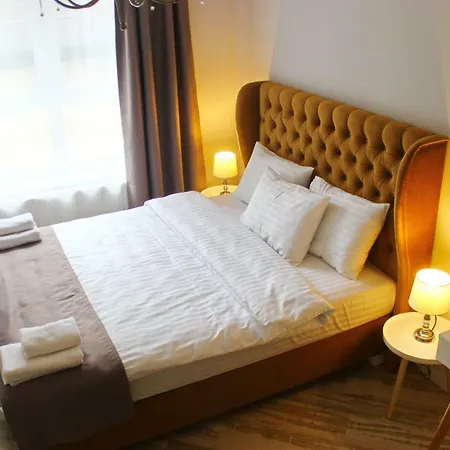 Opera Center & Aparthotel Lviv